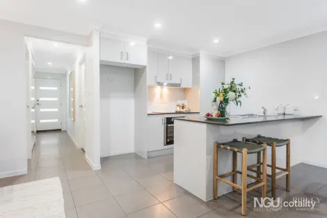 Property photo of 11/3 Broadleaf Parade Redbank QLD 4301