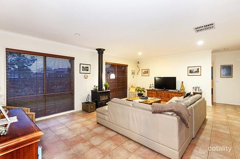 Property photo of 92 Stockdale Way Mill Park VIC 3082
