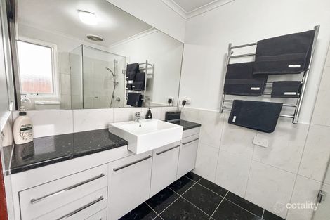 Property photo of 93 Blackburn Road Mooroolbark VIC 3138