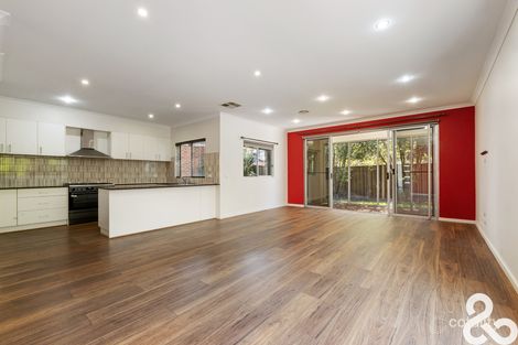 Property photo of 4 Grattan Cove Craigieburn VIC 3064