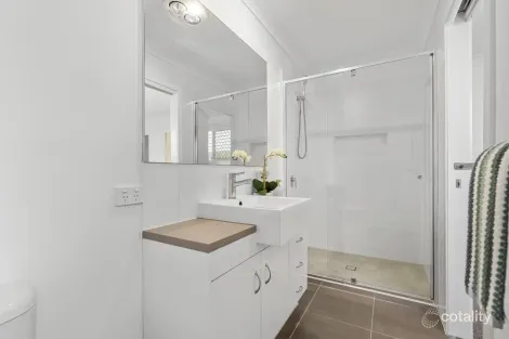 Property photo of 124 Singer Street Wynnum QLD 4178