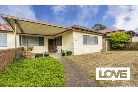 Property photo of 295 Main Road Fennell Bay NSW 2283