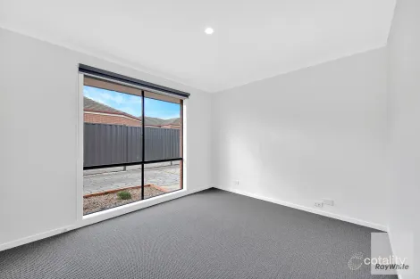 Property photo of 1/42 Lewin Street Deer Park VIC 3023