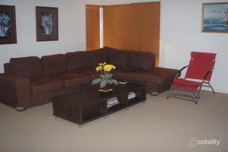 Property photo of 33 Rowland Drive Point Cook VIC 3030