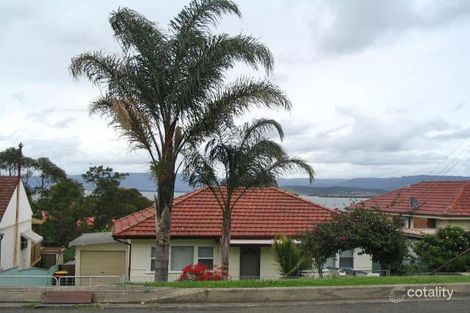 7 Gloria Cres, Lake Heights, NSW 2502