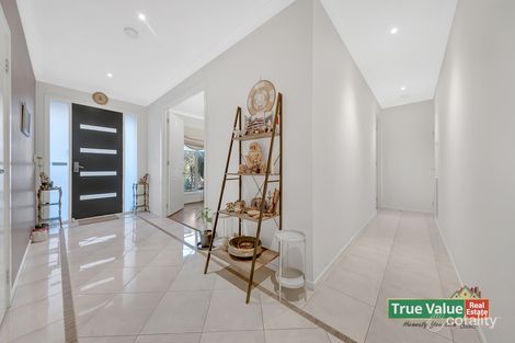 Property photo of 6 Royal Oaks Drive Tarneit VIC 3029