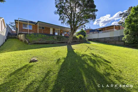 Property photo of 11 Squadron Crescent Rutherford NSW 2320