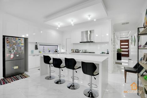 Property photo of 6 Gem Crescent Cobblebank VIC 3338