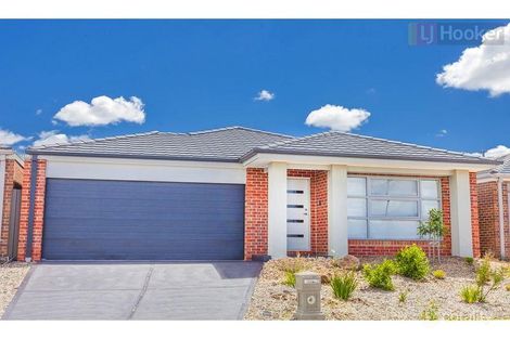 Property photo of 8 Ravenwoods Way Craigieburn VIC 3064