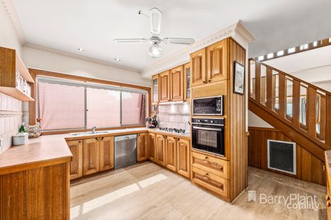 Property photo of 12 Peppermint Walk South Morang VIC 3752