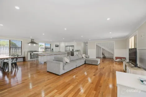 98 Gingin Rd, Lancelin, WA 6044