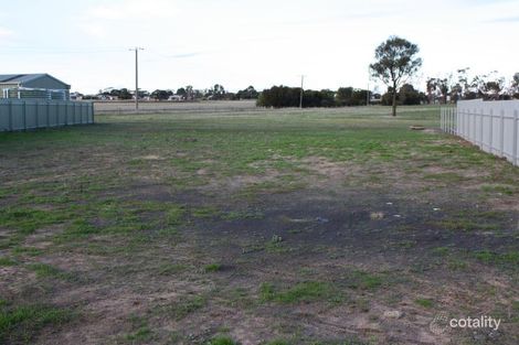 Property photo of 6 Hindmarsh Court Nhill VIC 3418