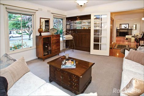 Property photo of 6 Dobell Court Mulgrave VIC 3170