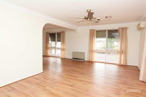 Property photo of 21 Linlithgow Way Melton West VIC 3337