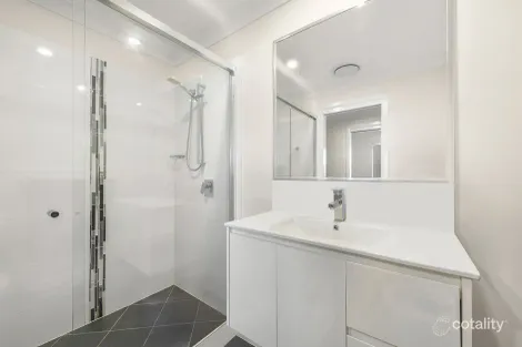 Property photo of 41/52 Latham Street Chermside QLD 4032