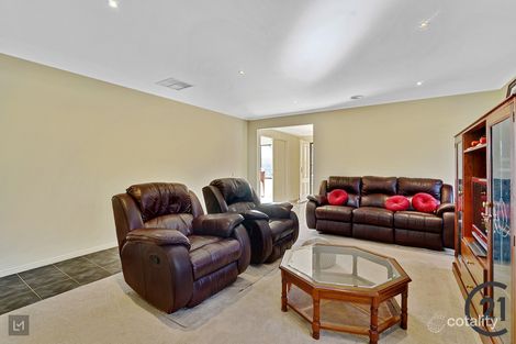 Property photo of 19 Alberton Drive Cranbourne West VIC 3977