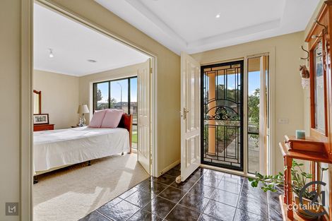 Property photo of 19 Alberton Drive Cranbourne West VIC 3977