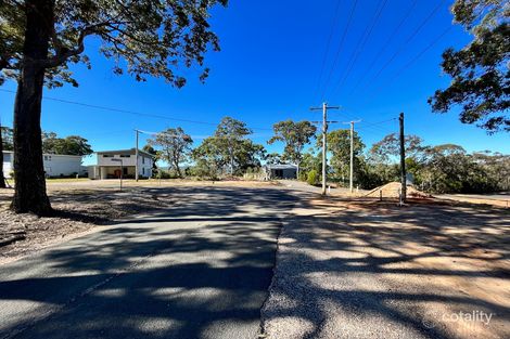 4 Calmwaters Cres, Macleay Island, QLD 4184