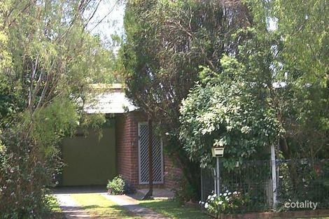 17 Bottlebrush St, Mooroobool, QLD 4870