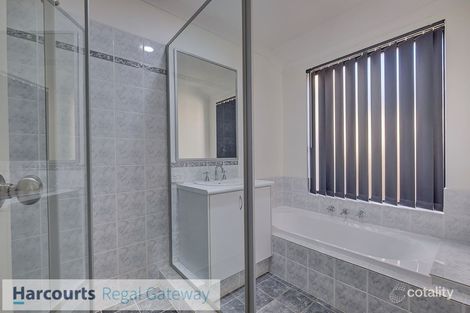 Property photo of 8 Essence Bend Atwell WA 6164