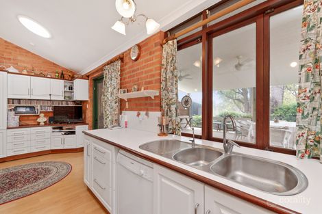 Property photo of 10 Stanley Street Glen Forrest WA 6071