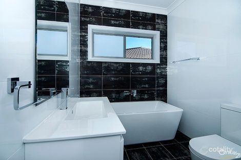 Property photo of 15 Taloma Street Picnic Point NSW 2213