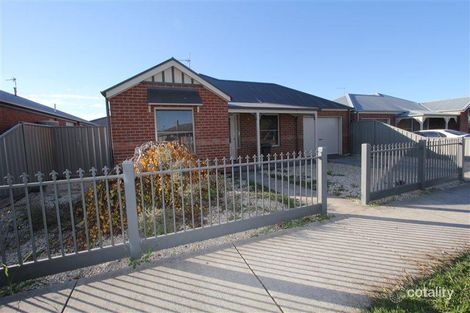 32 Greenhalghs Rd, Delacombe, VIC 3356