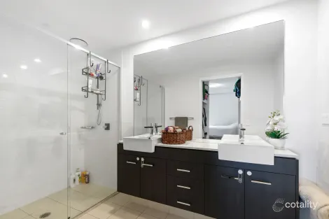 Property photo of 2602/25-31 East Quay Drive Biggera Waters QLD 4216
