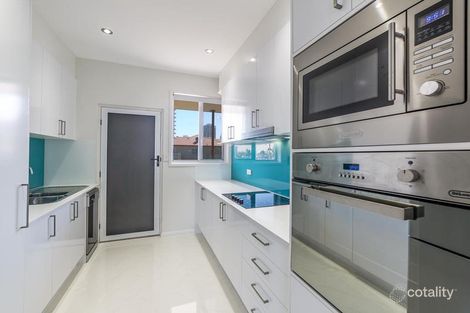 Property photo of 11/35 Second Avenue Broadbeach QLD 4218
