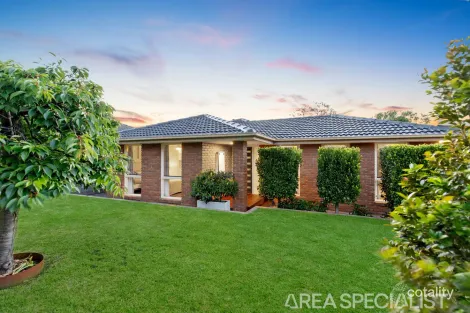 Property photo of 32 Jackson Drive Langwarrin VIC 3910