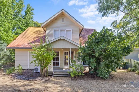 12 Chandler Ct, Porepunkah, VIC 3740