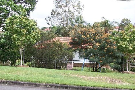 19 Brooks St, Camp Hill, QLD 4152