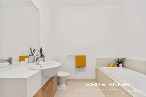 Property photo of 5 Anand Way Deanside VIC 3336