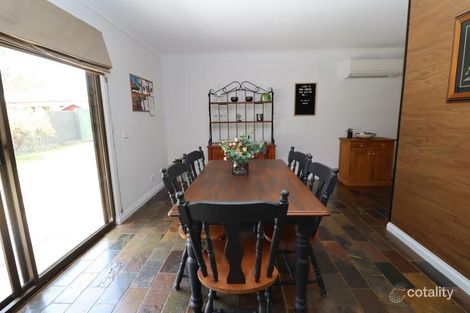 Property photo of 2/20 Wattle Drive Heathcote VIC 3523