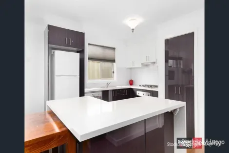 Property photo of 4 Grassdart Street Tarneit VIC 3029