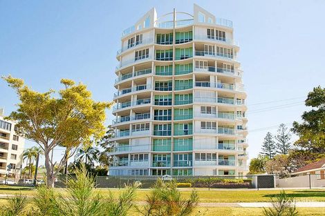 Property photo of 5/242-244 Marine Parade Labrador QLD 4215