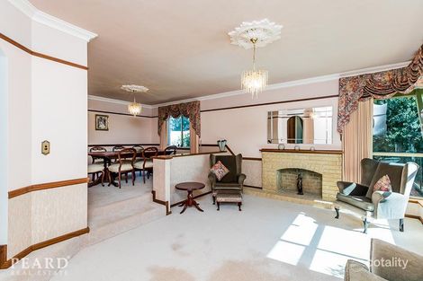 Property photo of 23 Epping Grove Kallaroo WA 6025