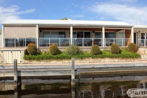 Property photo of 47 Waterside Drive Dudley Park WA 6210
