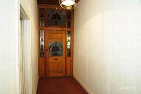 Property photo of 1 Bowmans Parade Oakleigh East VIC 3166