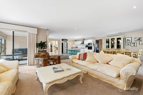 Property photo of 18 The Grange Paynesville VIC 3880