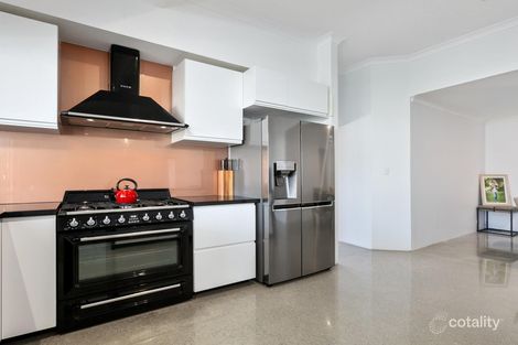 Property photo of 10 Hastings Court Success WA 6164