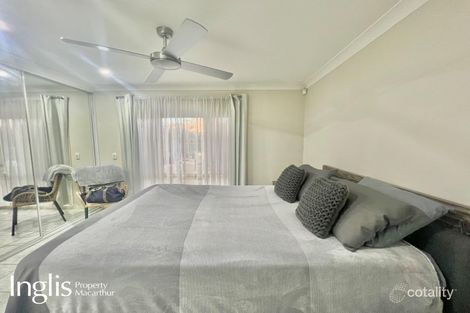 Property photo of 30 John Hunter Grove Mount Annan NSW 2567