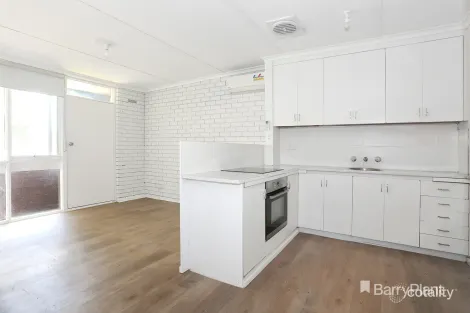 Property photo of 3/43 Lampard Road Drouin VIC 3818
