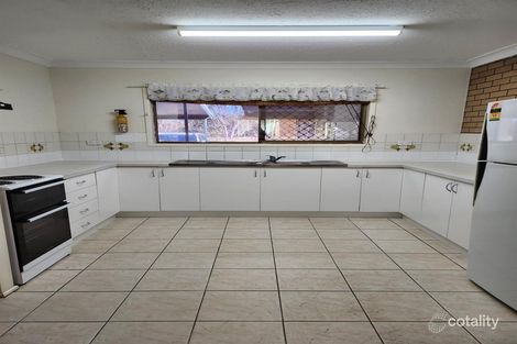 1/24 Burnett St, Nanango, QLD 4615