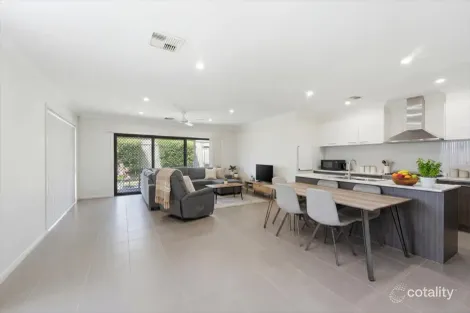 Property photo of 15 Indigofera Circuit Mount Annan NSW 2567