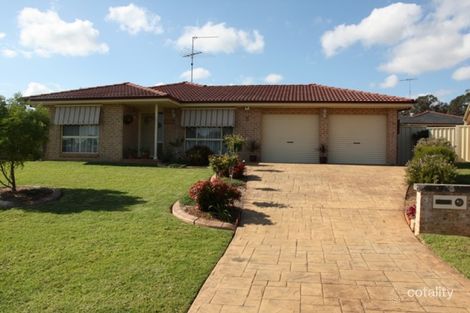 Property photo of 3 Titania Place Rosemeadow NSW 2560