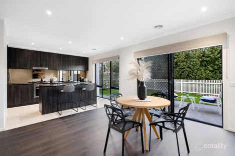 Property photo of 32 Edinburgh Circuit Bundoora VIC 3083