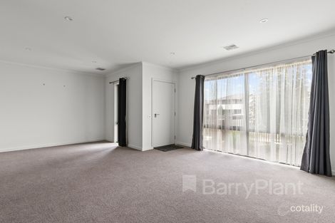Property photo of 162 Harcrest Boulevard Wantirna South VIC 3152
