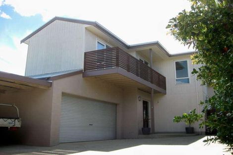 2/53 Fischer St, Torquay, VIC 3228