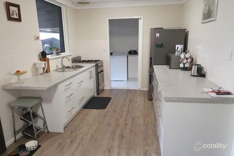 Property photo of 16 Blanchard Road Swan View WA 6056